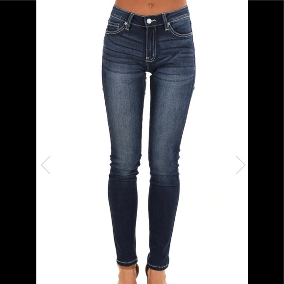⭐️⭐️SALE⭐️⭐️Kancan Jeans Dark Wash 5 Pocket Stretchy Skinny Denim Jeans - Picture 1 of 5